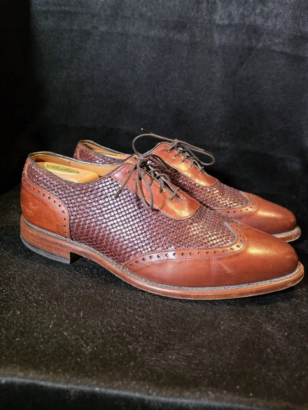 Allen Edmonds Brown Leather Woven Wingtip Oxfords Size 9